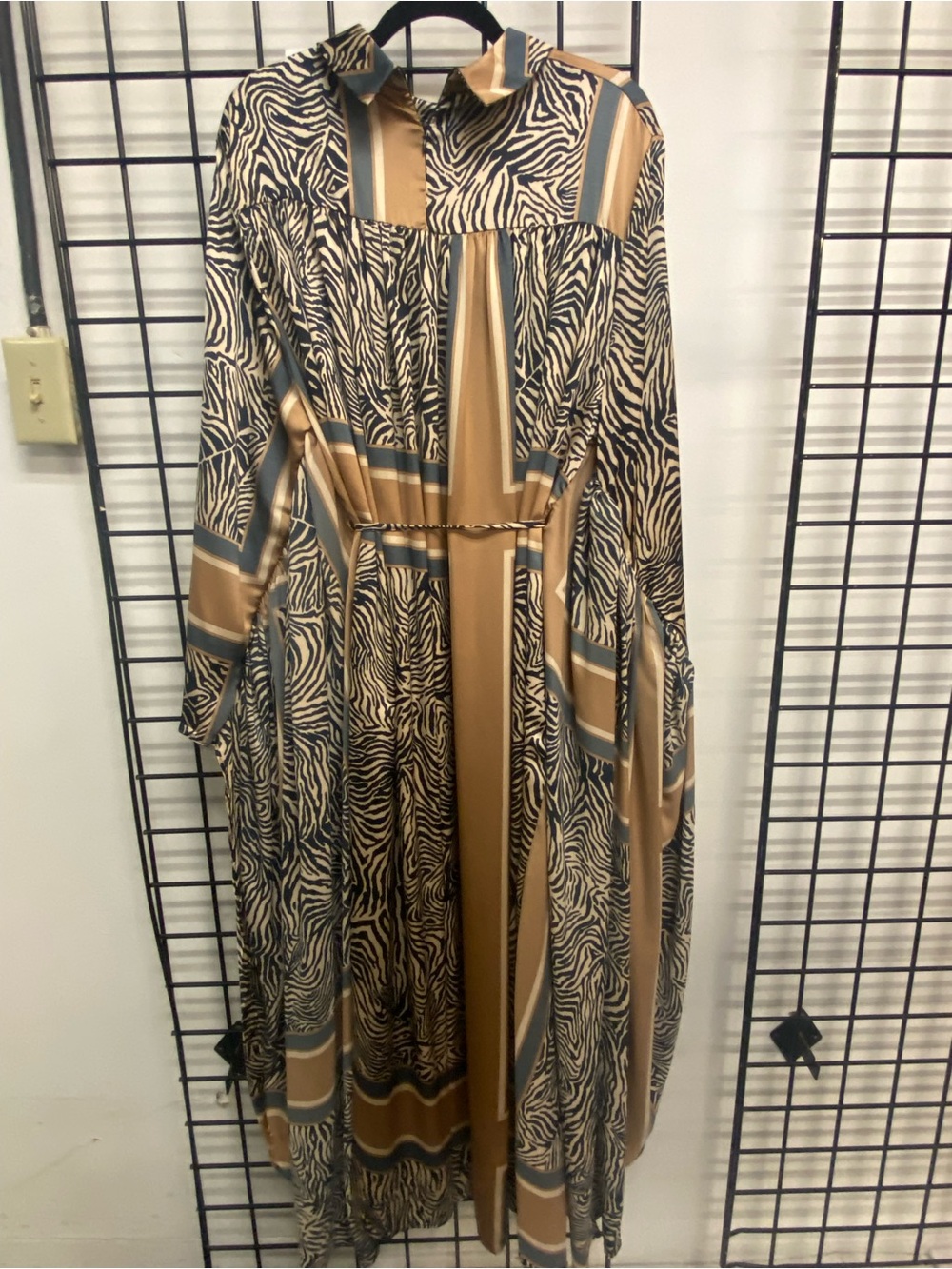 Patterned Long Sleeve Zebra-Print Caftan in Tan and Black